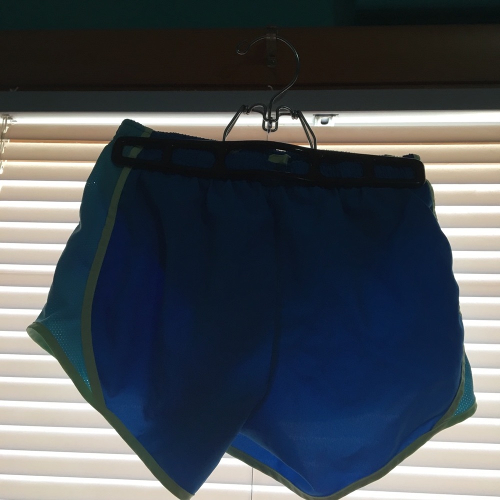 Dri-fit Nike Shorts - Picture 3 of 4